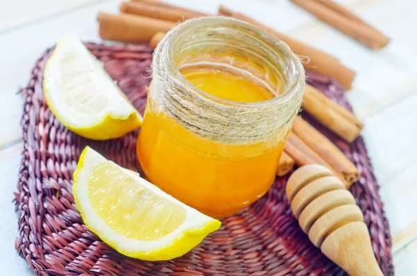 Honey,cinnamon,and lemon — Stock Photo, Image