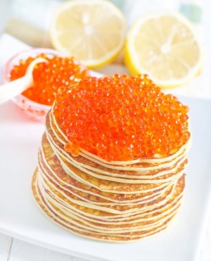 havyar ile Pancakes