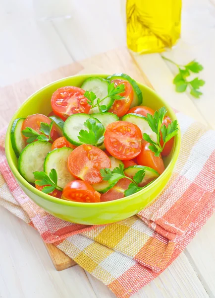 Sallad i en skål — Stockfoto