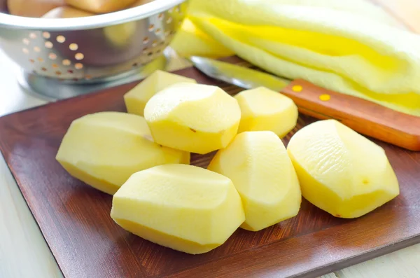 Rauwe aardappel — Stockfoto