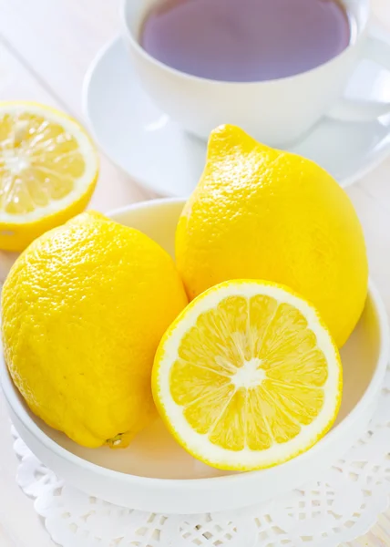 Citrony a čaj — Stock fotografie