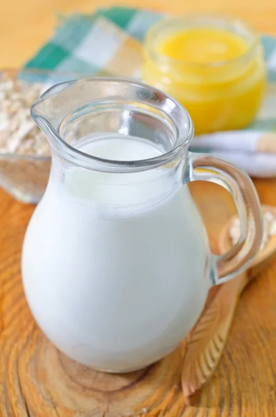 Milch und Honig — Stockfoto