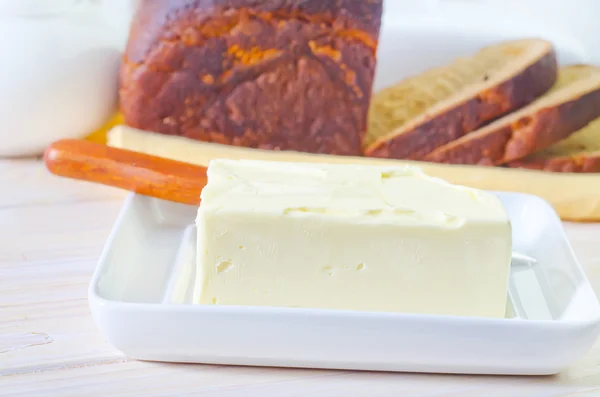 Butter and bread — Stock Photo, Image