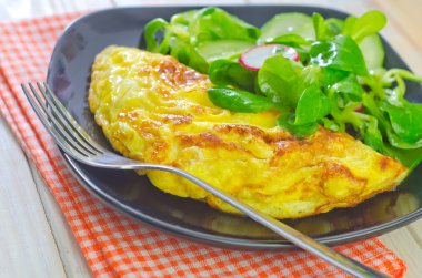 omlet salatası ile