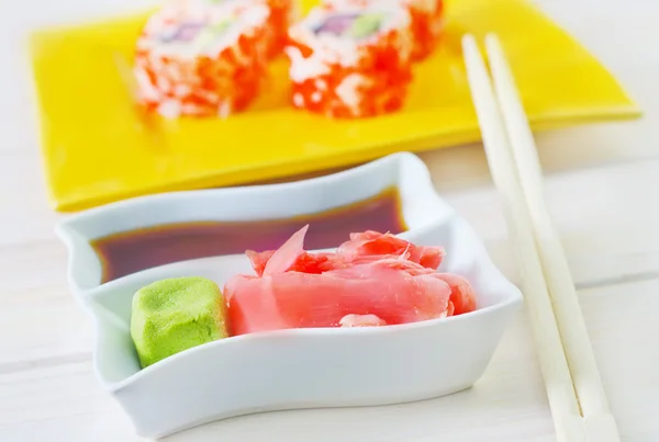 Salsa de soja, vasabi y jengibre — Foto de Stock
