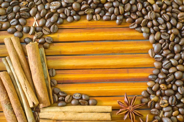 Coffee and cinnamon — Stock Photo, Image