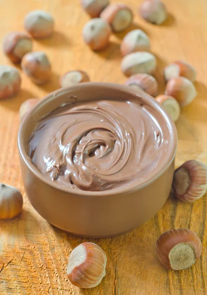 Creame with hazelnuts — Stock Photo, Image