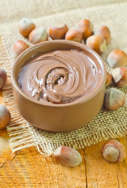 Creame with hazelnuts — Stock Photo, Image