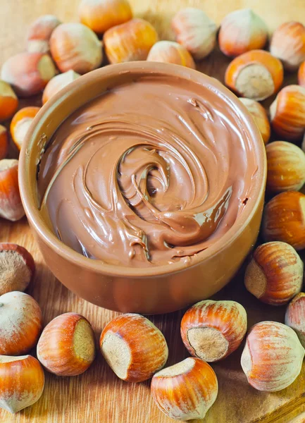 Creame with hazelnuts — Stock Photo, Image