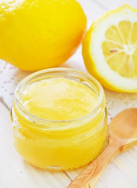 Honey and lemons — Stock Photo, Image