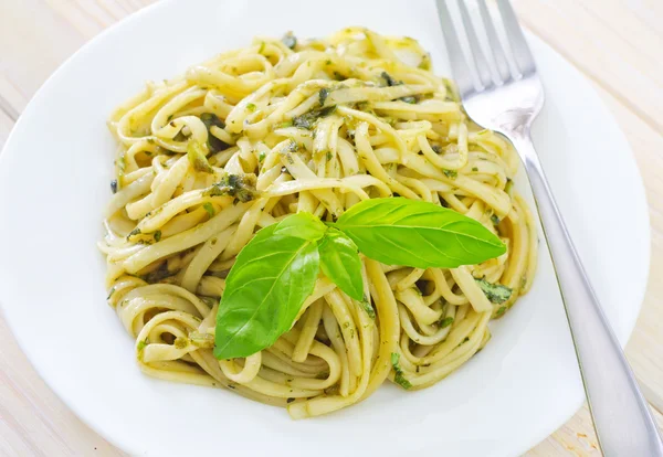 Pasta with basil Royalty Free Stock Images