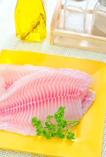 Raw fish — Stock Photo, Image