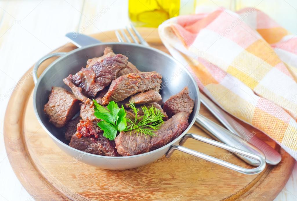 fried meat — 图库照片08ЯнаГайворонская