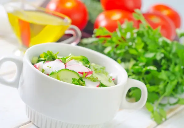 Fresh salad — Stock Photo, Image