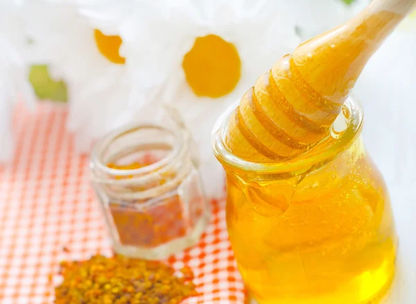 Pollen and honey — Stock Photo, Image