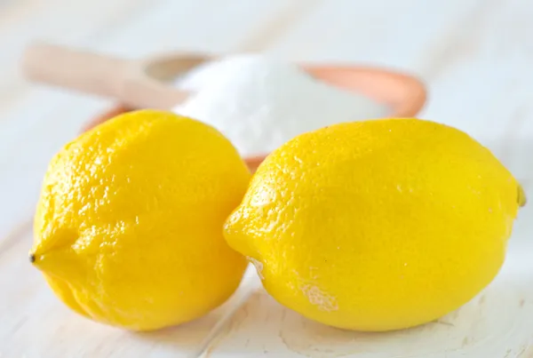 Acid and lemons — Stock Photo, Image