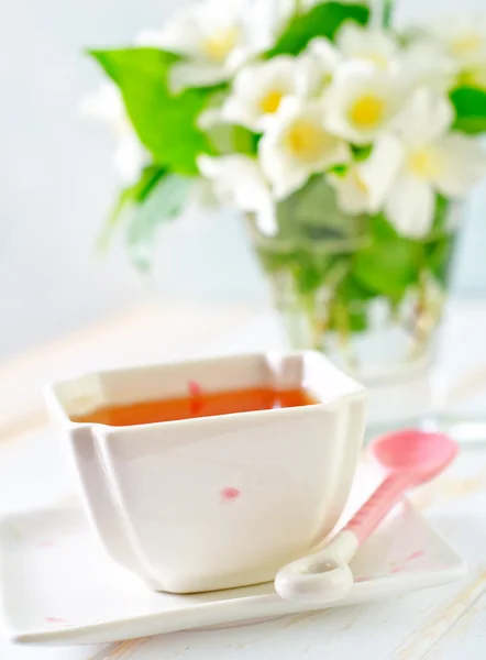 Jasmin tea with lemon — Stock Photo, Image