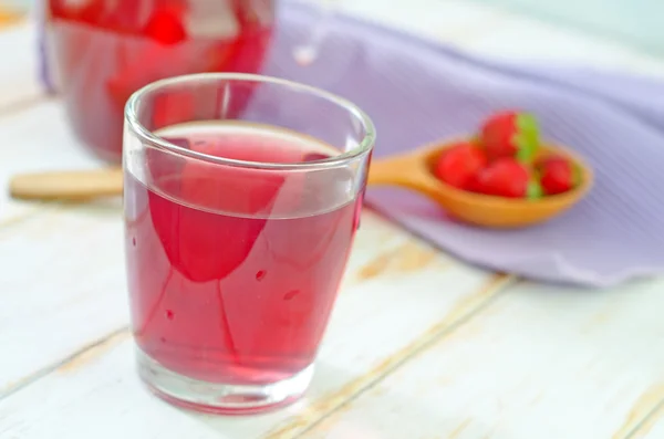 Erdbeersaft — Stockfoto