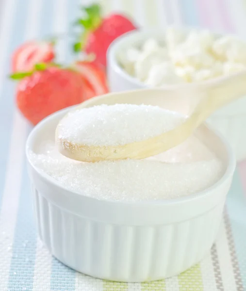 Cottage cheese with strawberries — Stock Photo, Image