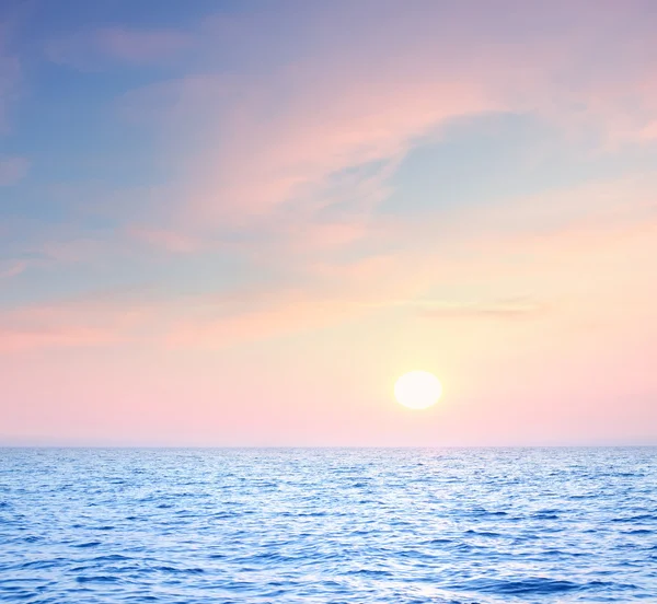 Sunset over sea — Stock Photo, Image