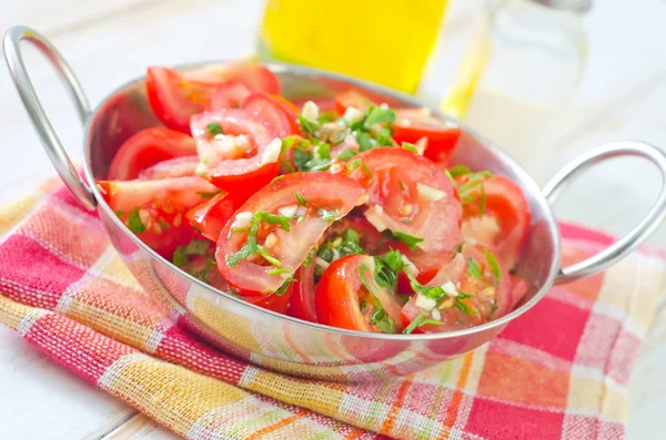 Gelen domates salatası — Stok fotoğraf