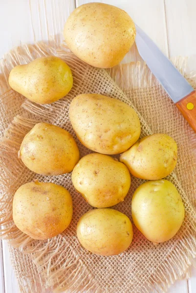 Rå potatis — Stockfoto