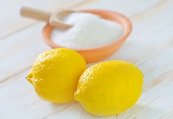 Acid and lemons — Stock Photo, Image