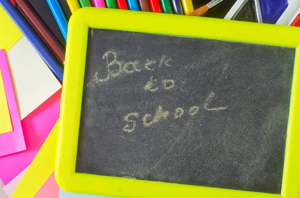 Blackboardおよび学校用品 — ストック写真