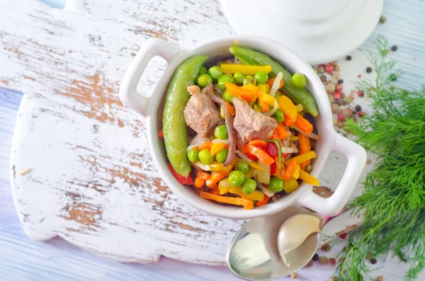 Verdure al forno con carne — Foto Stock