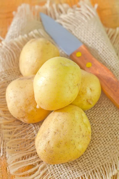 Rå potatis — Stockfoto