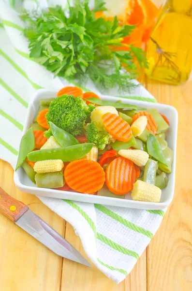 Légumes crus, mélanger les légumes — Photo