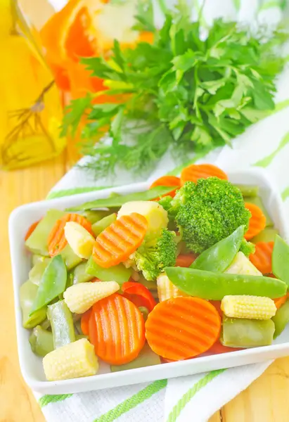 Légumes crus, mélanger les légumes — Photo