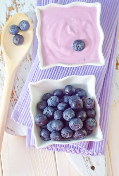 Blueberry and yogurt — Stock Photo, Image