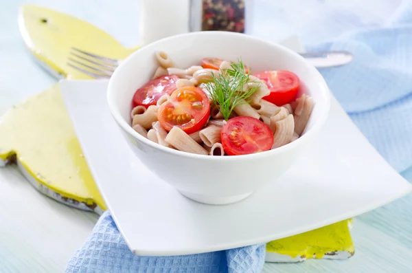 Macarrão e tomate — Fotografia de Stock