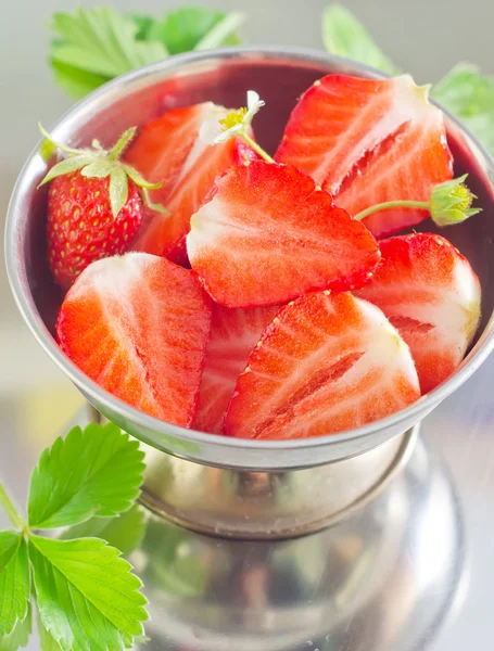 Strawberries in a bowl — Stock Photo, Image