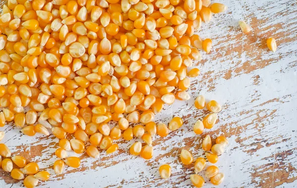 Corn on table — Stock Photo, Image