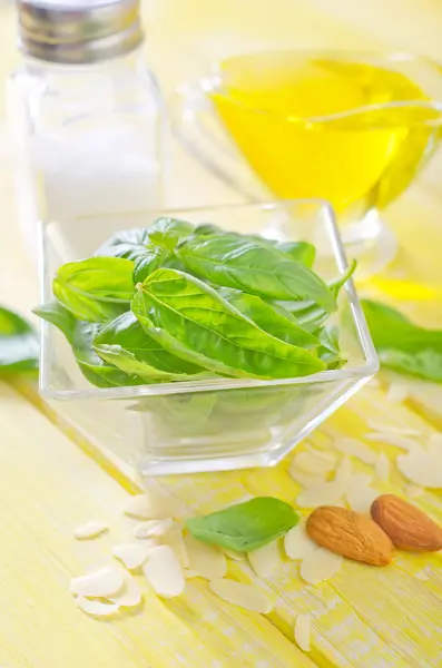 Ingredienti per la salsa al pesto — Foto Stock