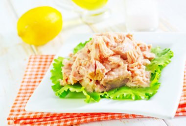 düşük ton balığı salatası