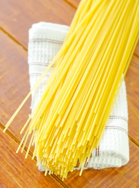 Raw spaghetti — Stock Photo, Image