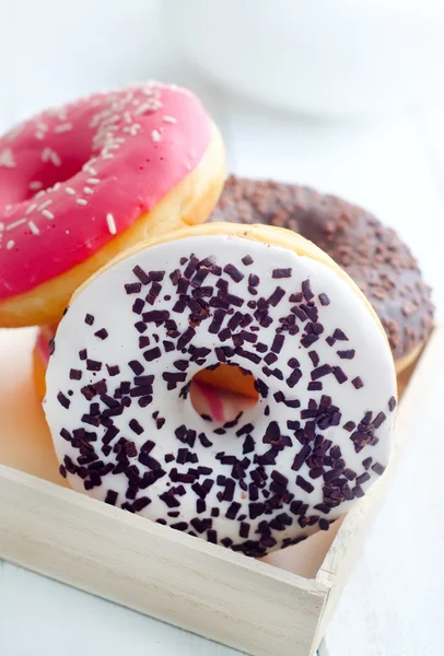 Zoete donuts, ander soort van donuts — Stockfoto