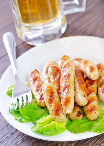 Würstchen im Teller — Stockfoto