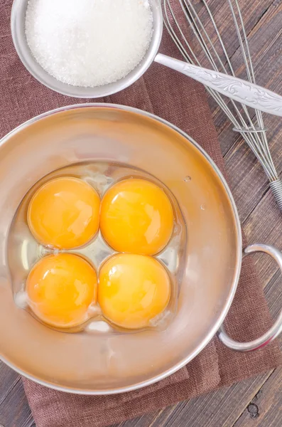 Gemas de ovo e açúcar — Fotografia de Stock