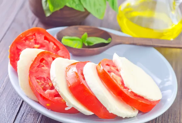 Mozzarella with tomato — Stock Photo, Image