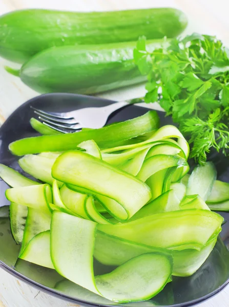 Insalata con cetriolo — Foto Stock