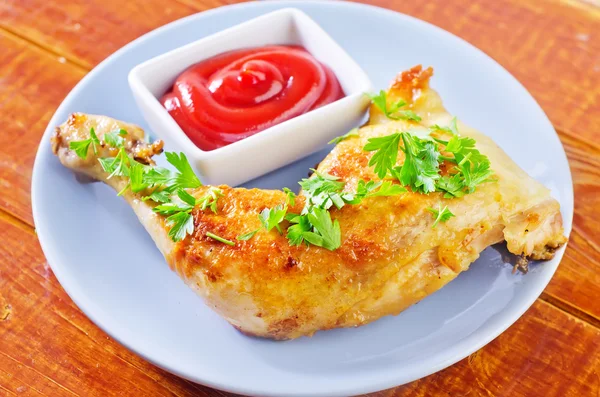 Fried chicken leg — Stock Photo, Image