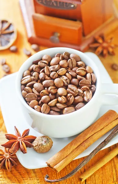 Coffee and aroma spice — Stock Photo, Image