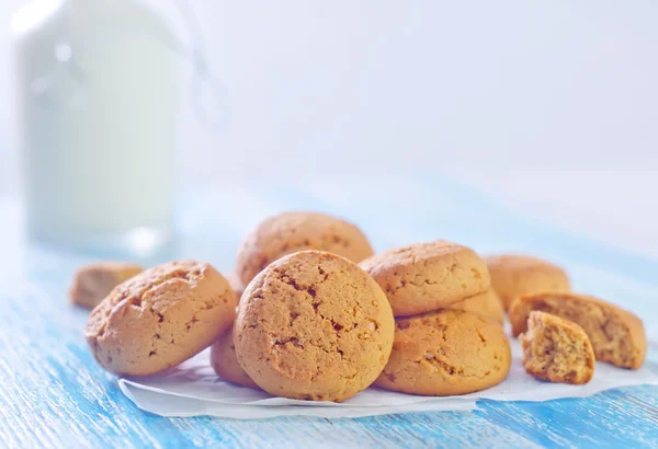 Cookies and milk — Stock Photo, Image