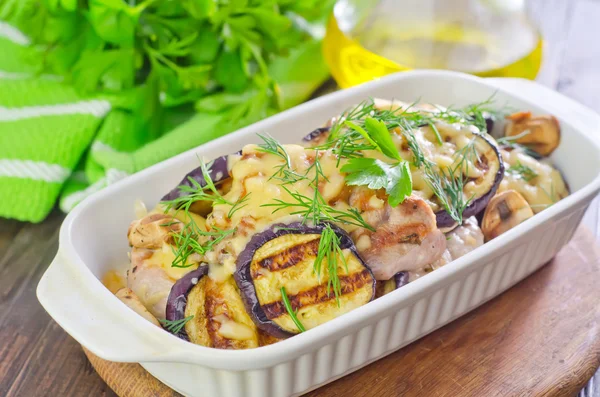Eggplants with meat — Stock Photo, Image