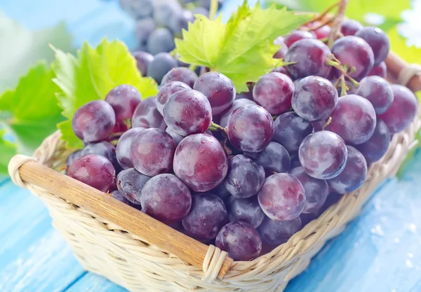 Grape in a basket — Stock Photo, Image