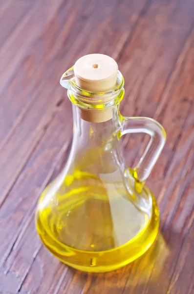 Olive oil in the vessel — Stock Photo, Image